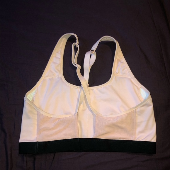 Nike sports bra - Picture 2 of 2